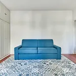 Convention 15Th Colorful & Bright Studio Managed By Mey Agency